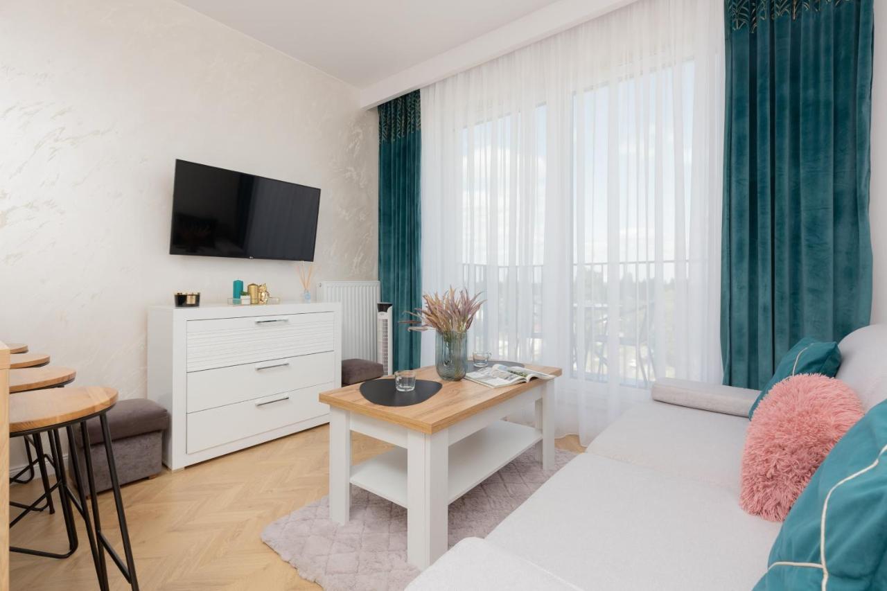Warsaw Kotsisa Apartments With Parking By Noclegi Renters Esterno foto