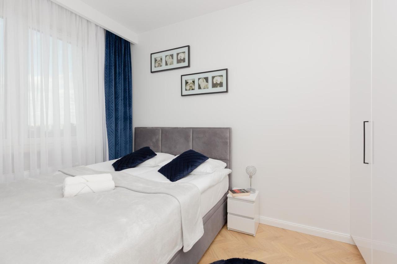 Warsaw Kotsisa Apartments With Parking By Noclegi Renters Esterno foto