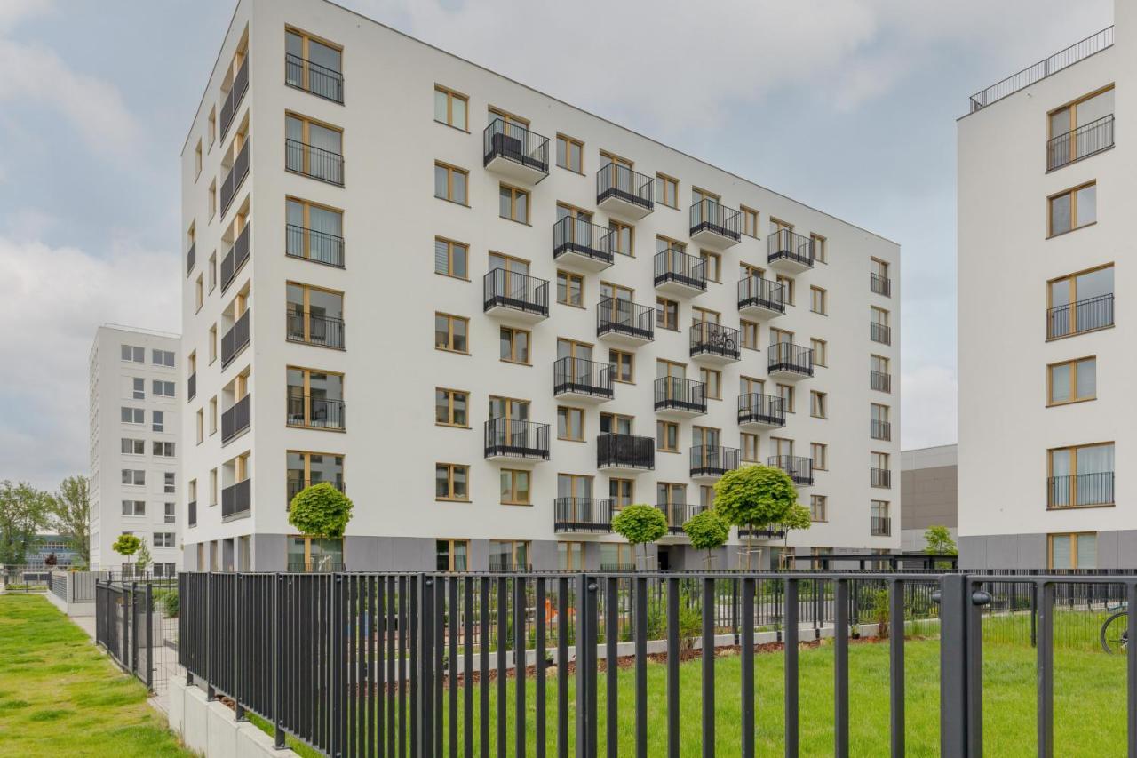 Warsaw Kotsisa Apartments With Parking By Noclegi Renters Esterno foto