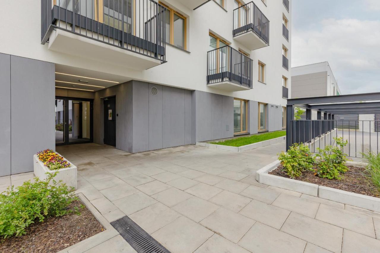 Warsaw Kotsisa Apartments With Parking By Noclegi Renters Esterno foto