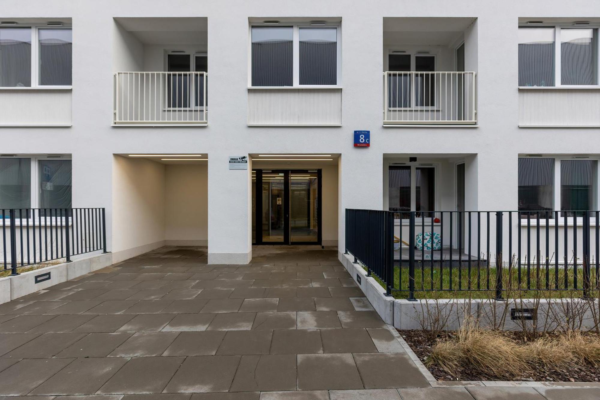Warsaw Kotsisa Apartments With Parking By Noclegi Renters Esterno foto