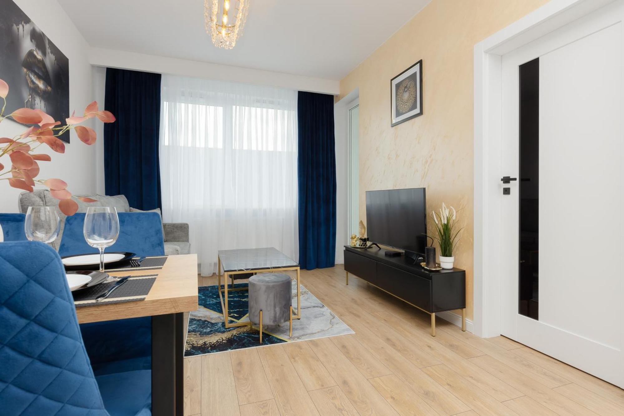 Warsaw Kotsisa Apartments With Parking By Noclegi Renters Esterno foto